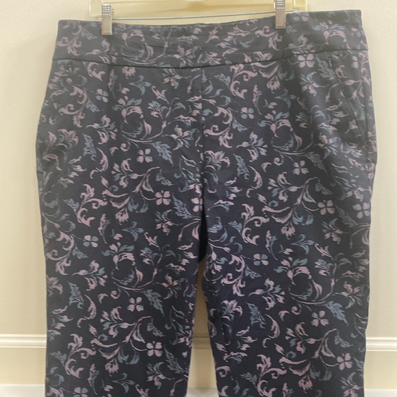 Soft Surroundings women’s plus size 1X floral paisley print stretchy pants - Picture 2 of 6